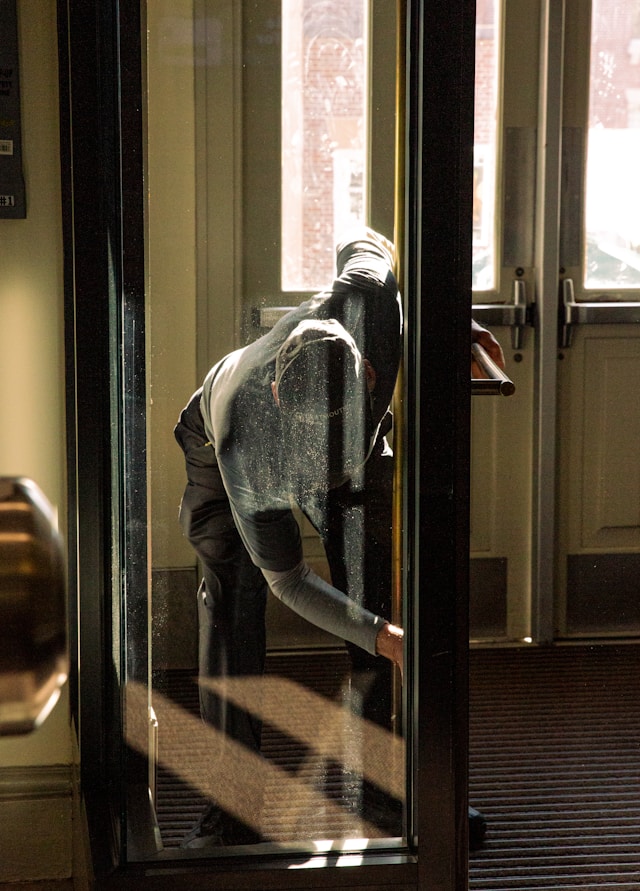 The Complete Airbnb Turnover Cleaning Guide for Sacramento Hosts