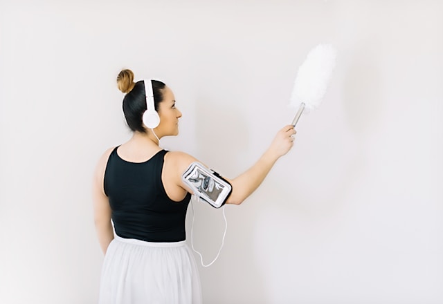 What Professional House Cleaners Do That You Probably Skip